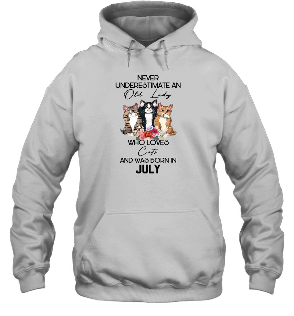 Miah1247_jul Never Underestimate An Old Lady Who Loves Cats And Was Born In July